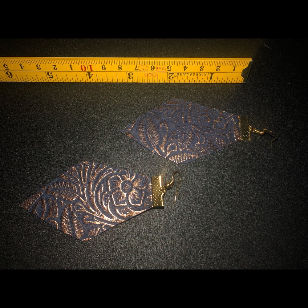 Leather earrings